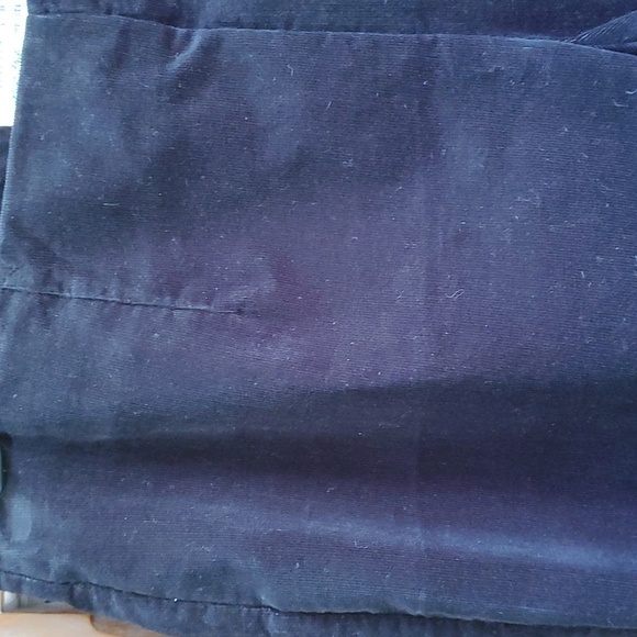 CHARTER CLUB,  Velvet women's pants.  BlCk with side zipper size 6P. Cuff. Nice. - Picture 2 of 9